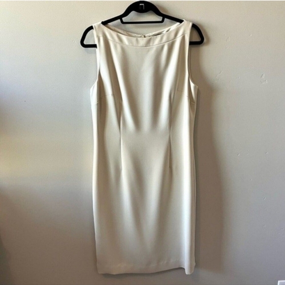 Yansi Fugel Dresses & Skirts - YANSI FUGEL Microfiber Stretch Sleeveless Knee Length Beige Crepe Dress Size 10